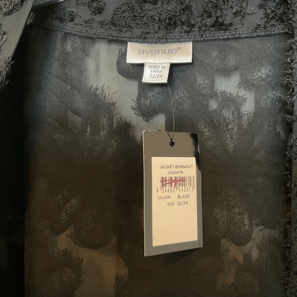 Avenue NWT Black Floral Burnout Kimono Robe or Duster Jacket 22-24 or Smaller! - Picture 13 of 16